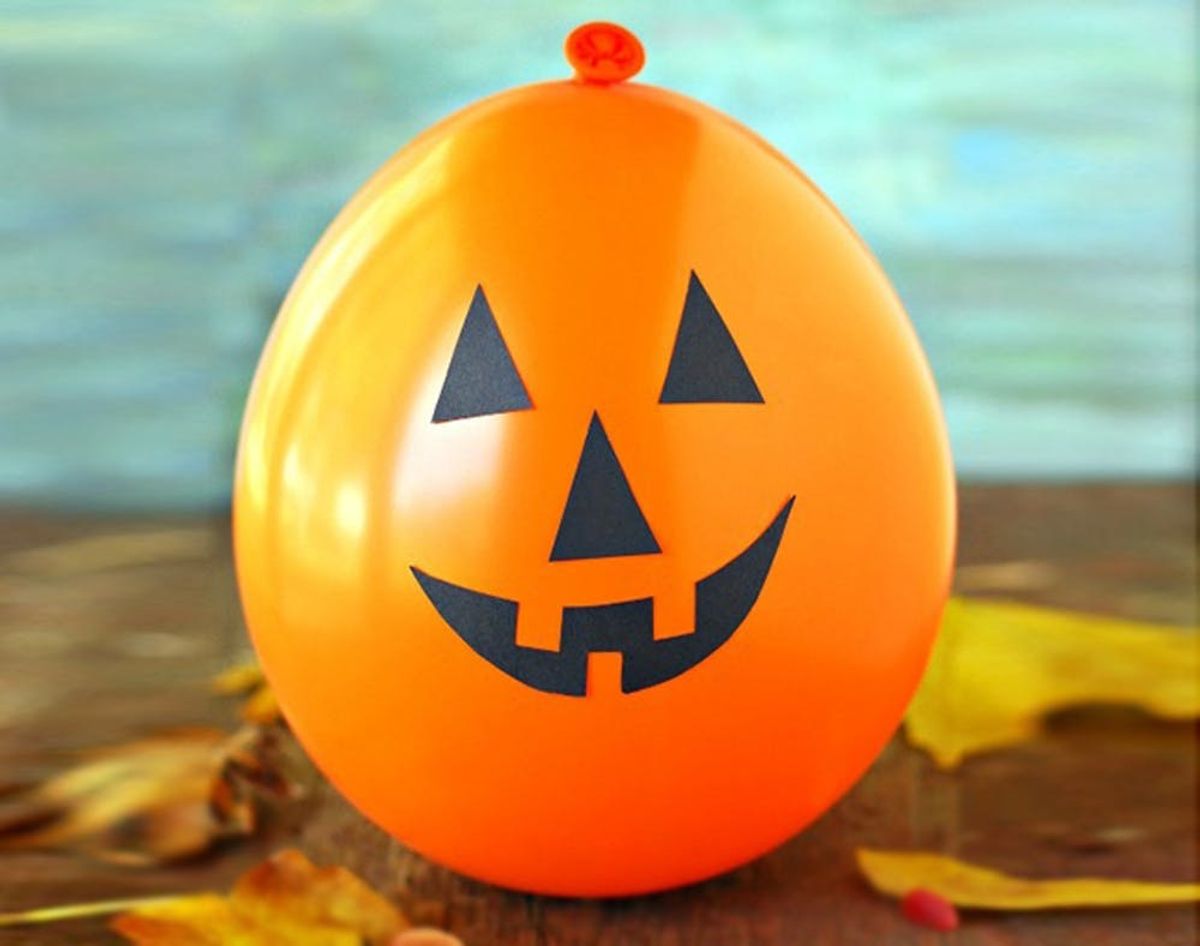 14 Scary Awesome DIY Halloween Balloons