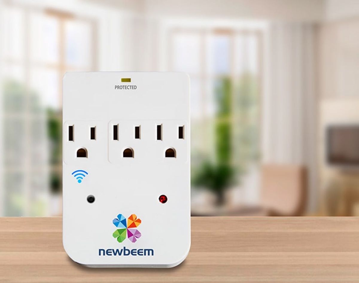 This Gadget Will Turn Off Your Lights from Around the World