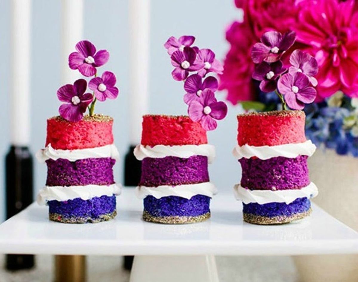 Go Naked With 21 Frosting-Free Wedding Cakes