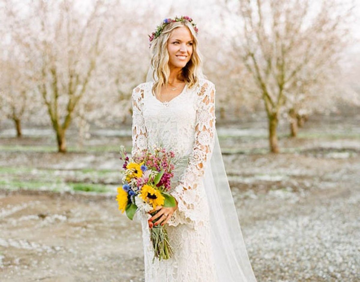 15 Wedding Dresses You Won’t Believe Are Crocheted