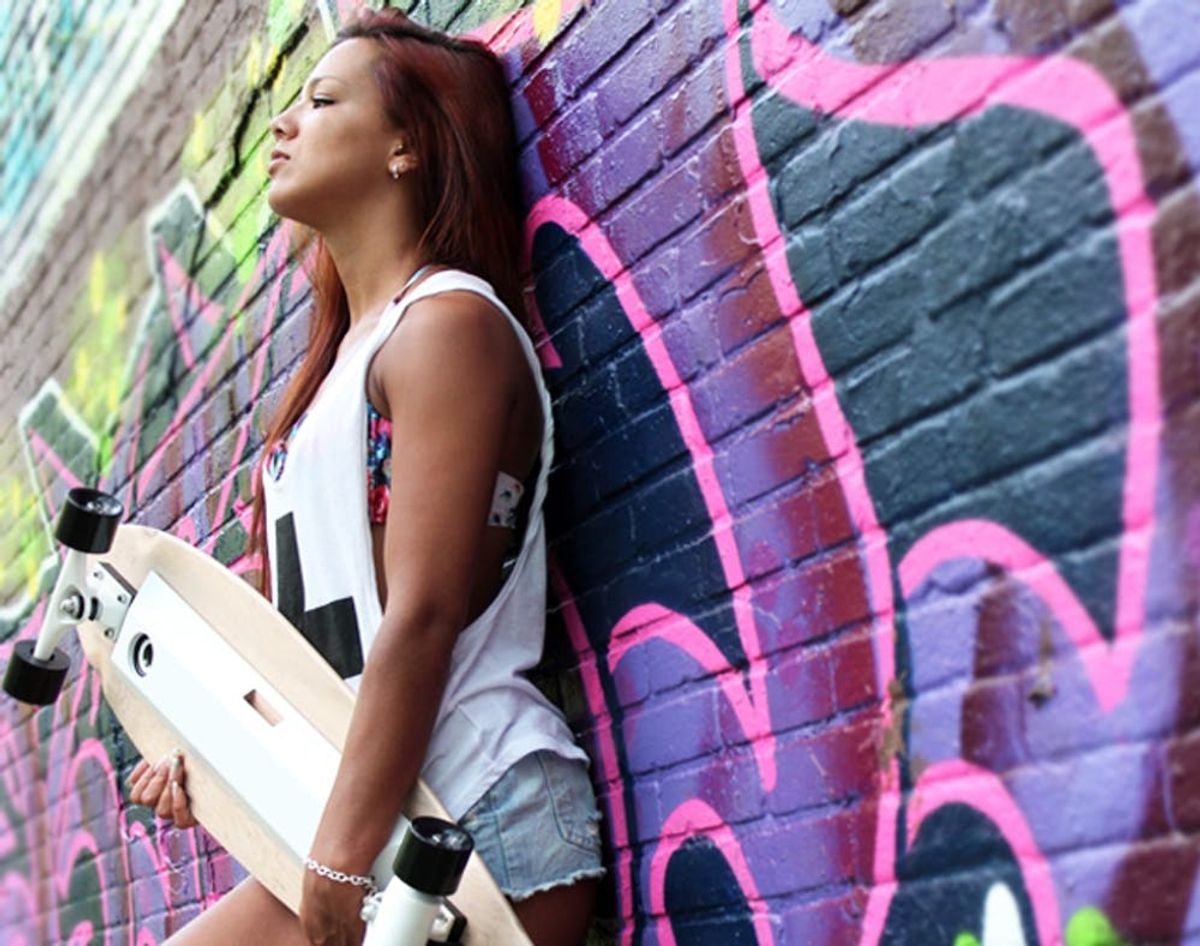 This Skateboard Charges Your Phone… and Plays Music!