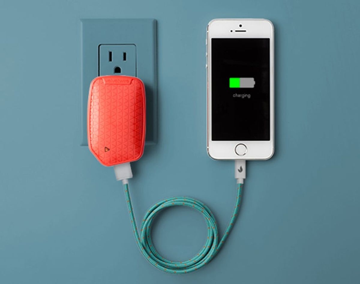 This Charger Will Make Sure Your Phone Never Dies Again