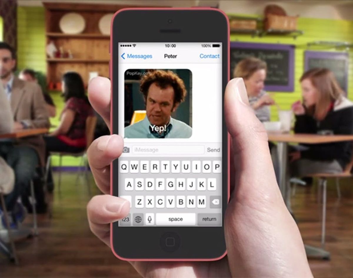 Move Over, Emoji, It’s All About the GIF Keyboard Now