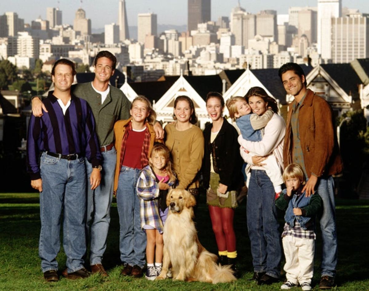 23 Selfies to Celebrate Full House’s 27th (!) Anniversary
