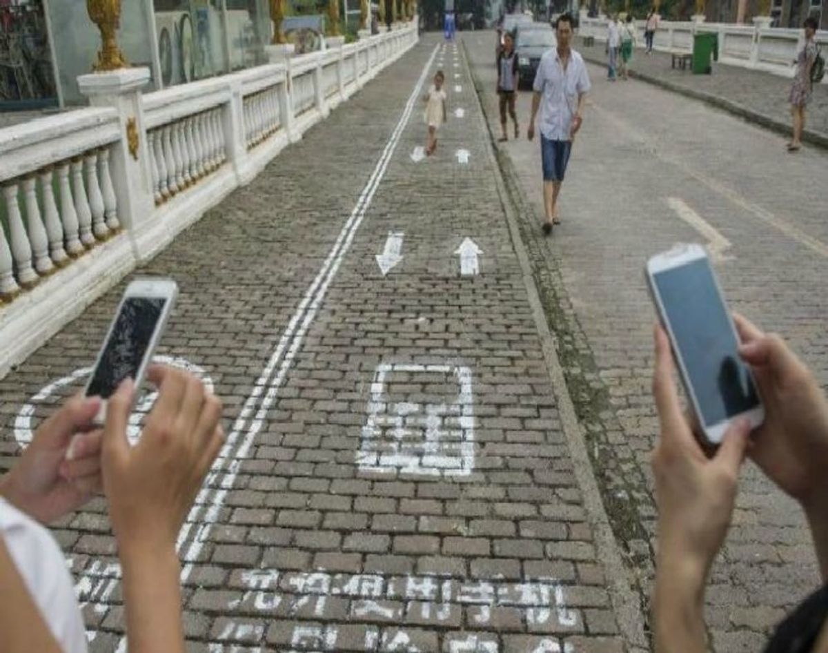 Texting? Move Into the Left Lane, Please.