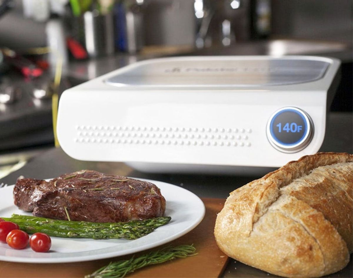 Never Overcook Your Food Again With This Smart Grill