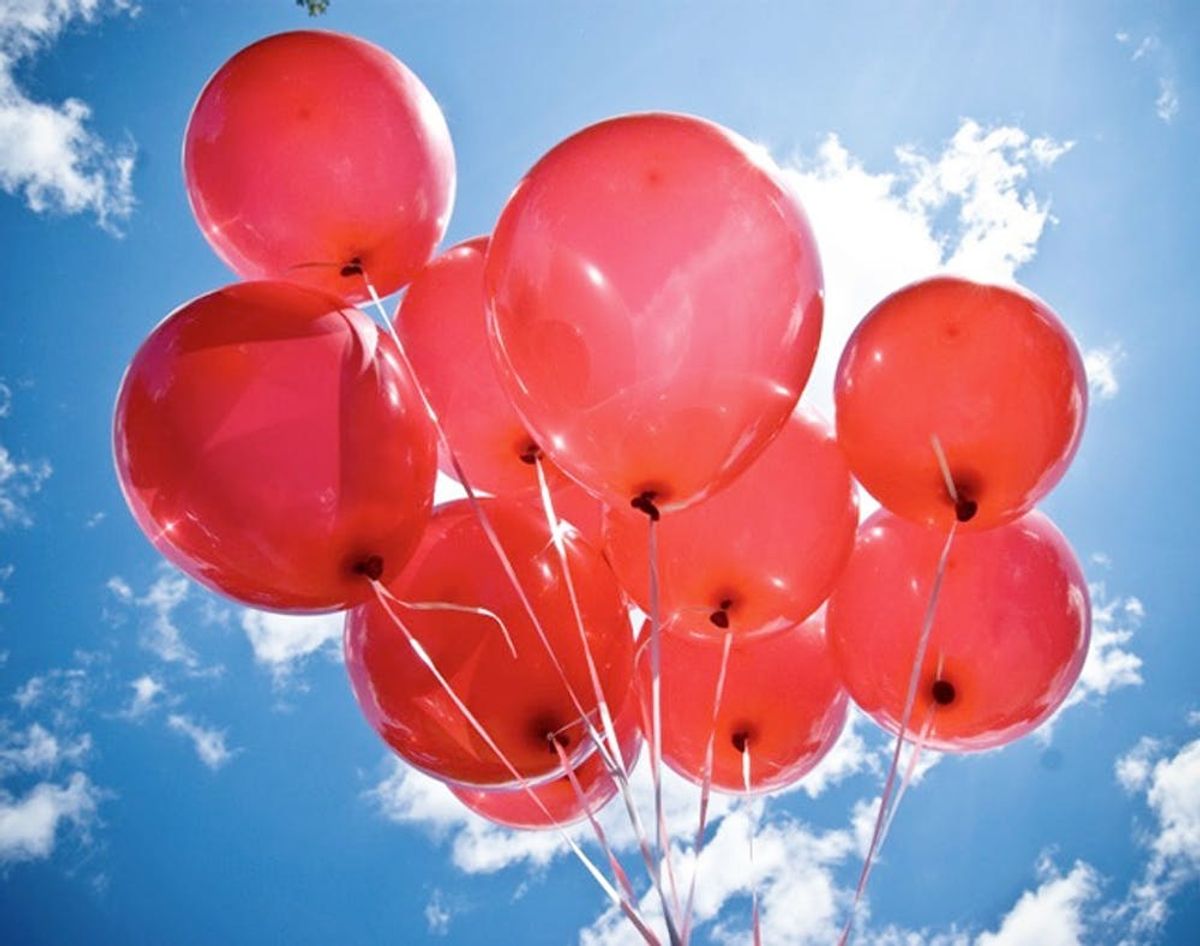 Must Watch: “99 Red Balloons” Played With Red Balloons