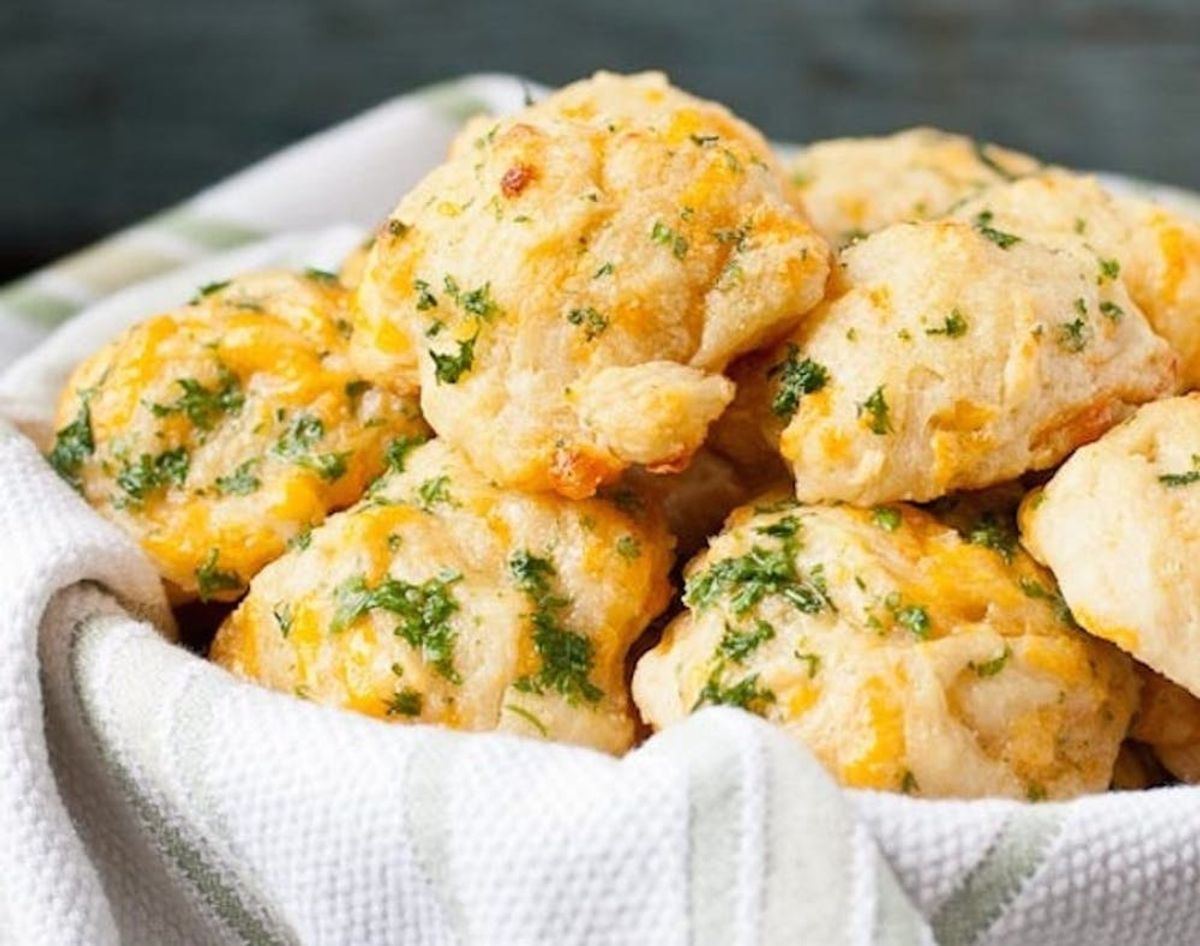 22 Garlic Bread Recipes to Cozy Up to This Fall