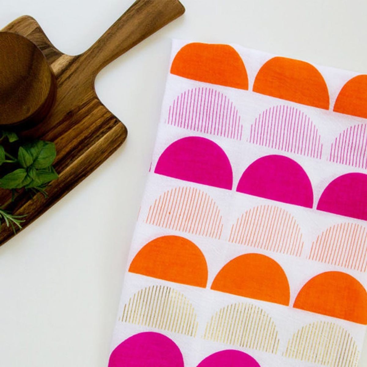 10 Handmade Essentials for a Holiday-Ready Kitchen