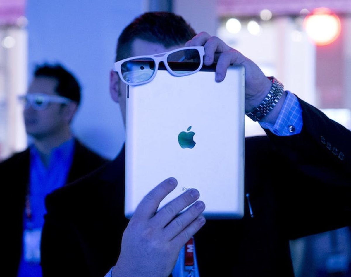 Fact or Fiction? Is Apple Making Giant iPads