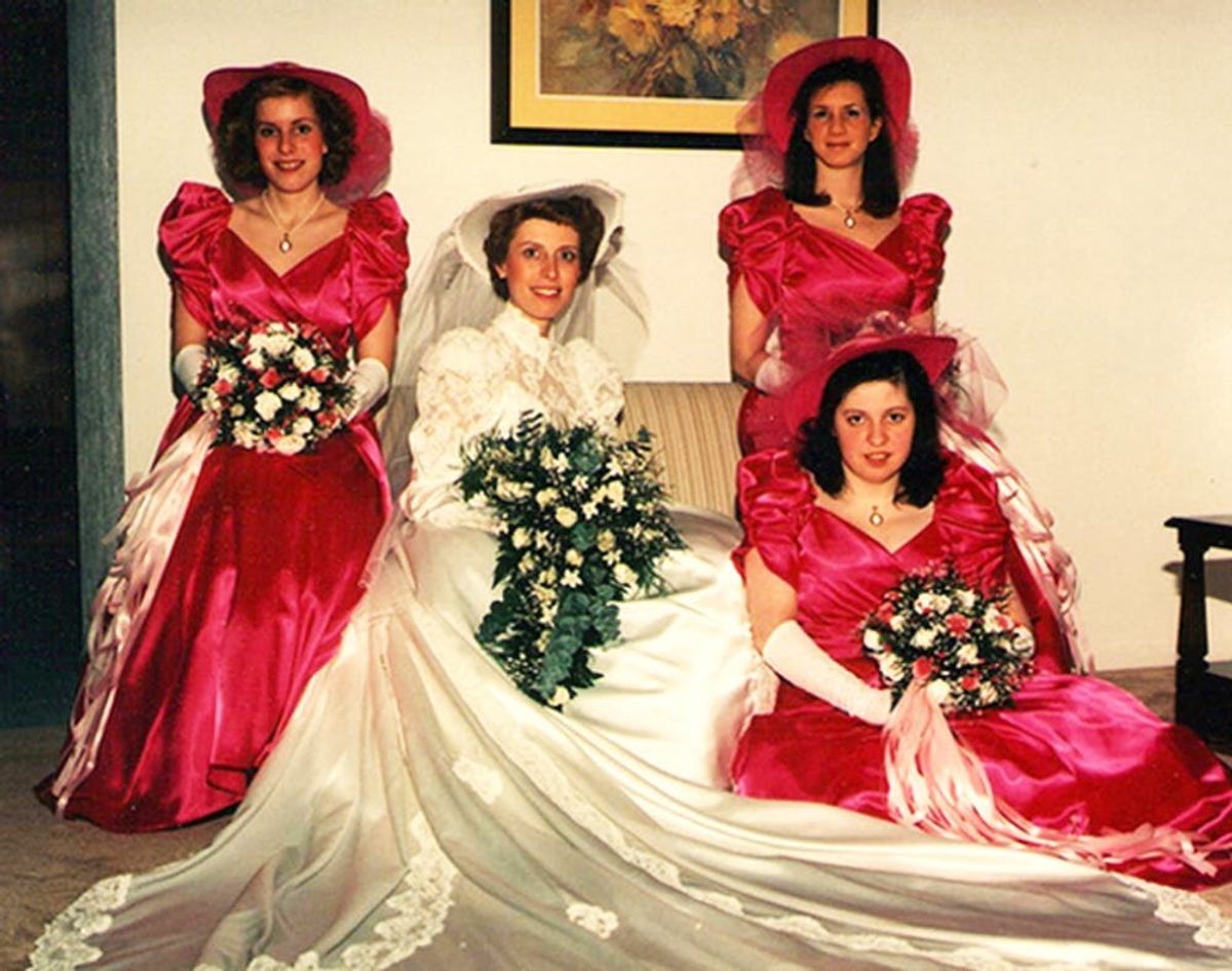 Traumarama: 20 of the Most Awkward Bridesmaid Photos