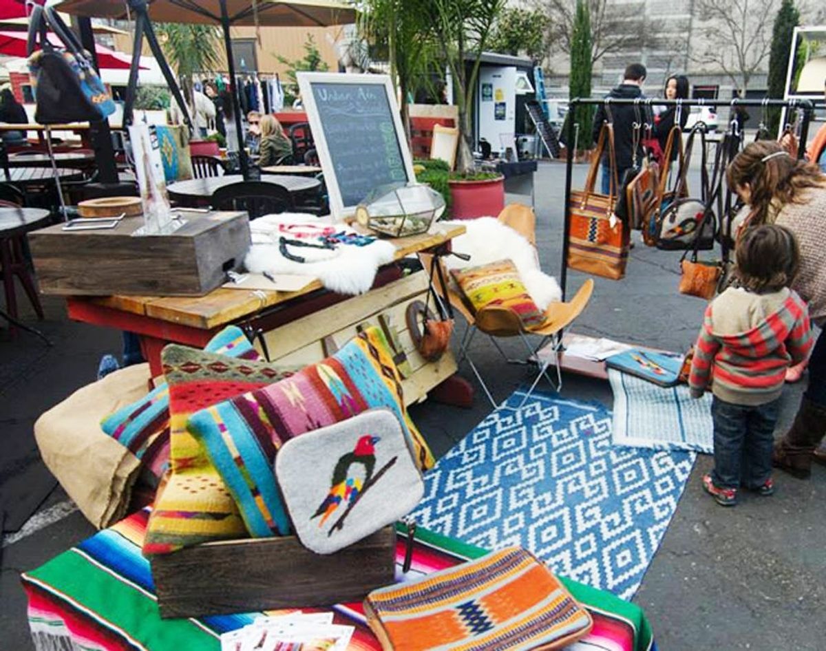 Score! Everything’s FREE at This Pop-Up Shop