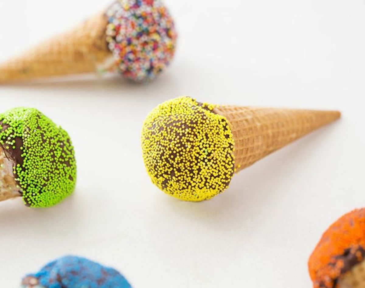 Wait… Color-Changing Ice Cream Exists?!