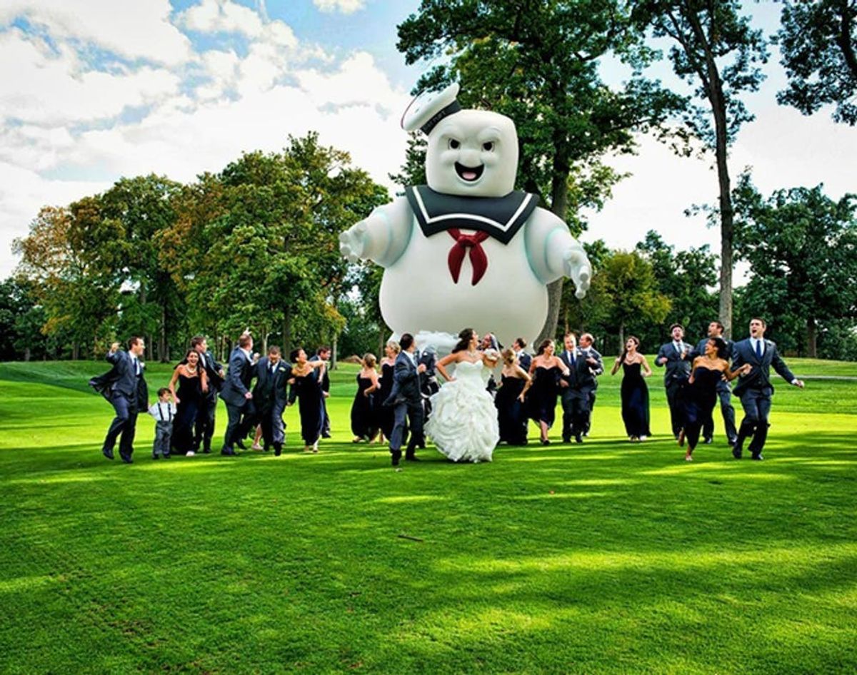 13 Hilarious Wedding Pic Ideas You Should Steal