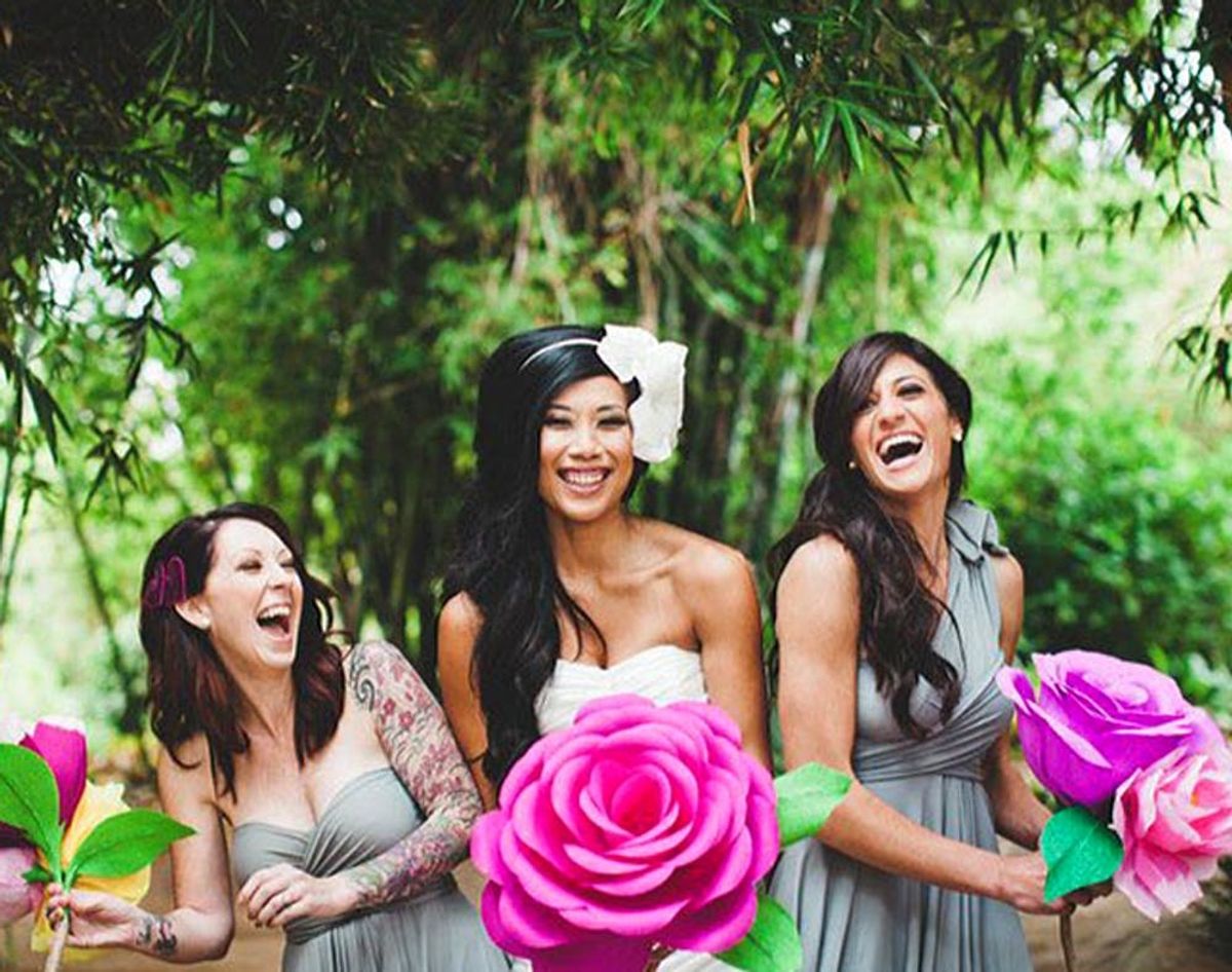 18 Oversized Bouquets for Your Big Day
