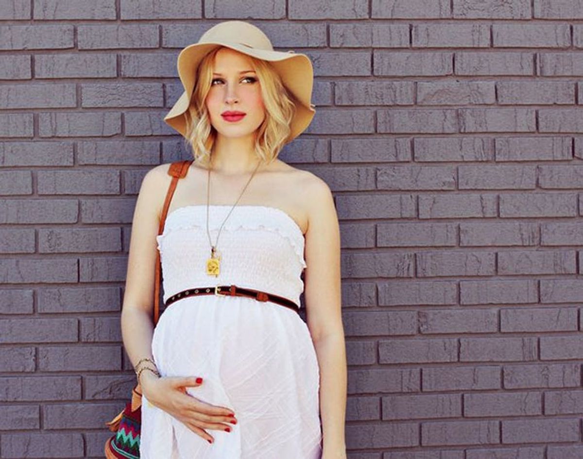 15 Chic Maternity Styles You Can DIY