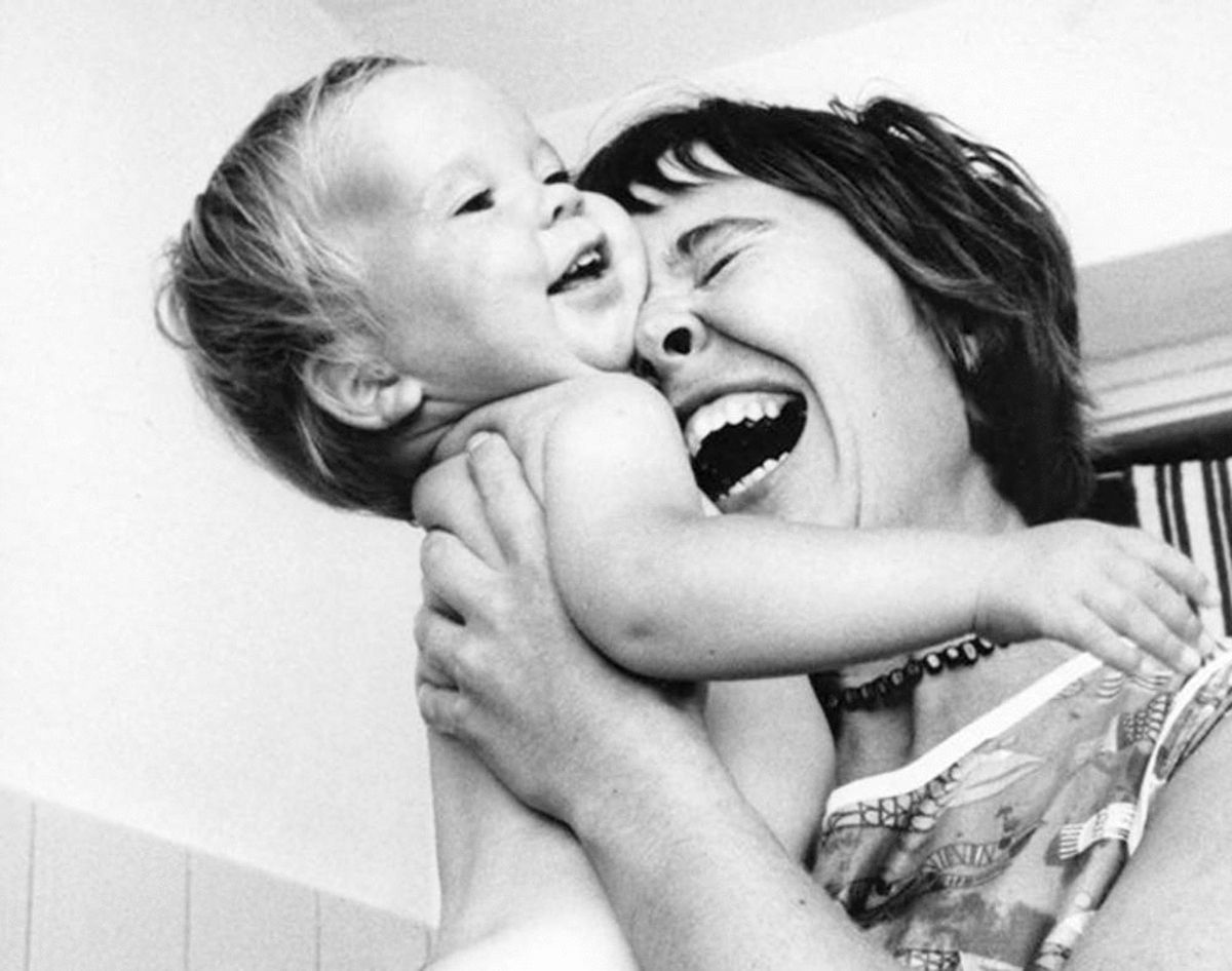 These Vintage Photos Prove That Motherhood Hasn’t Changed in 50 Years