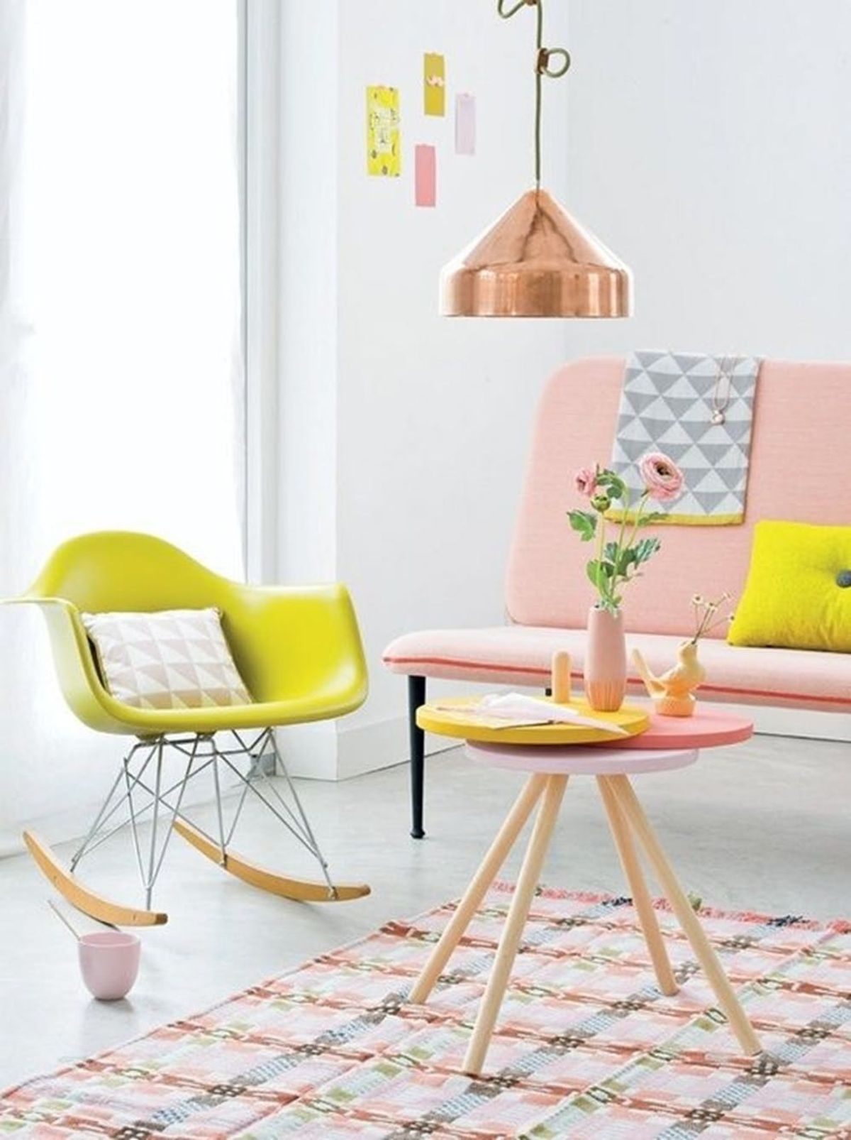 30 Tasteful Ways to Add Colorful Accents to Your Home