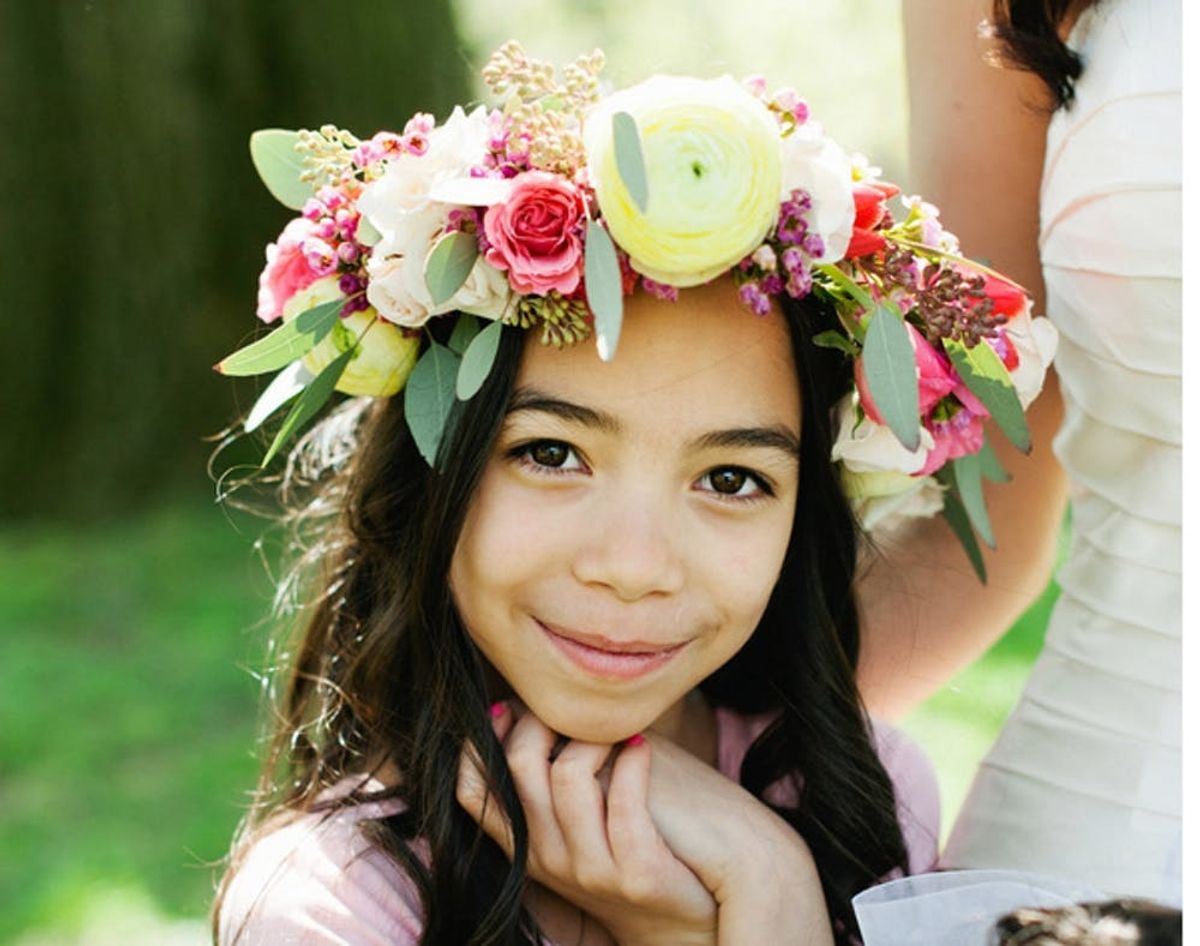 16 Floral Accessories for the Modern Flower Girl