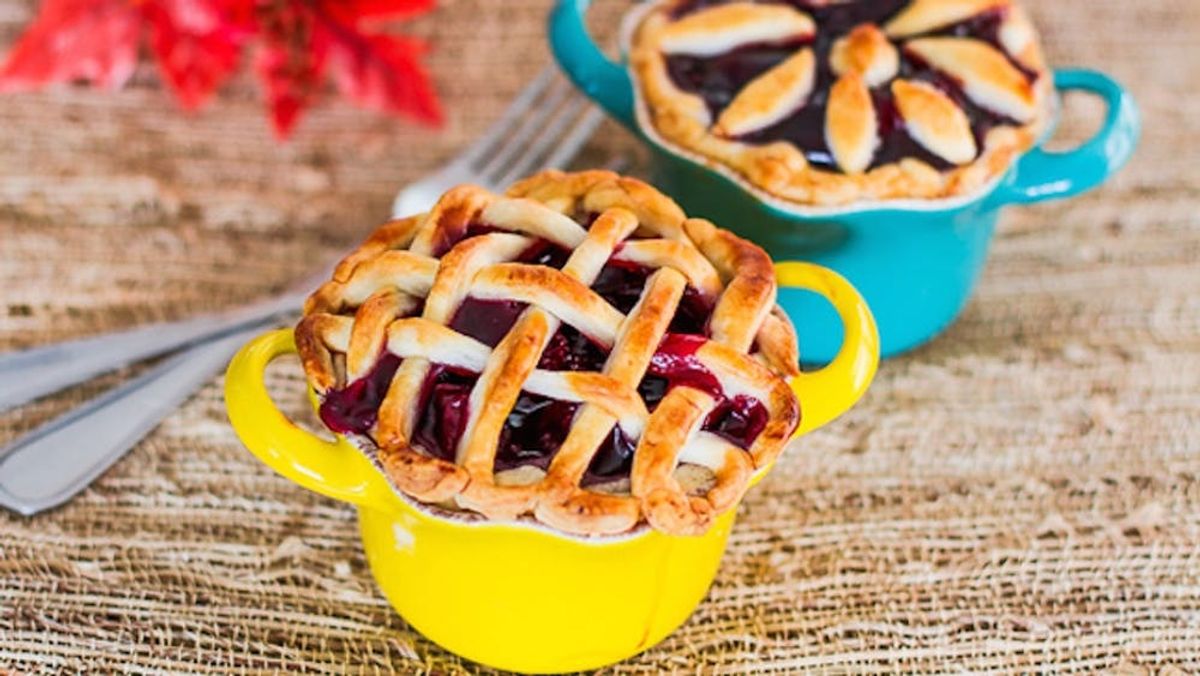 14 of the Most Creative Pie Crust Designs