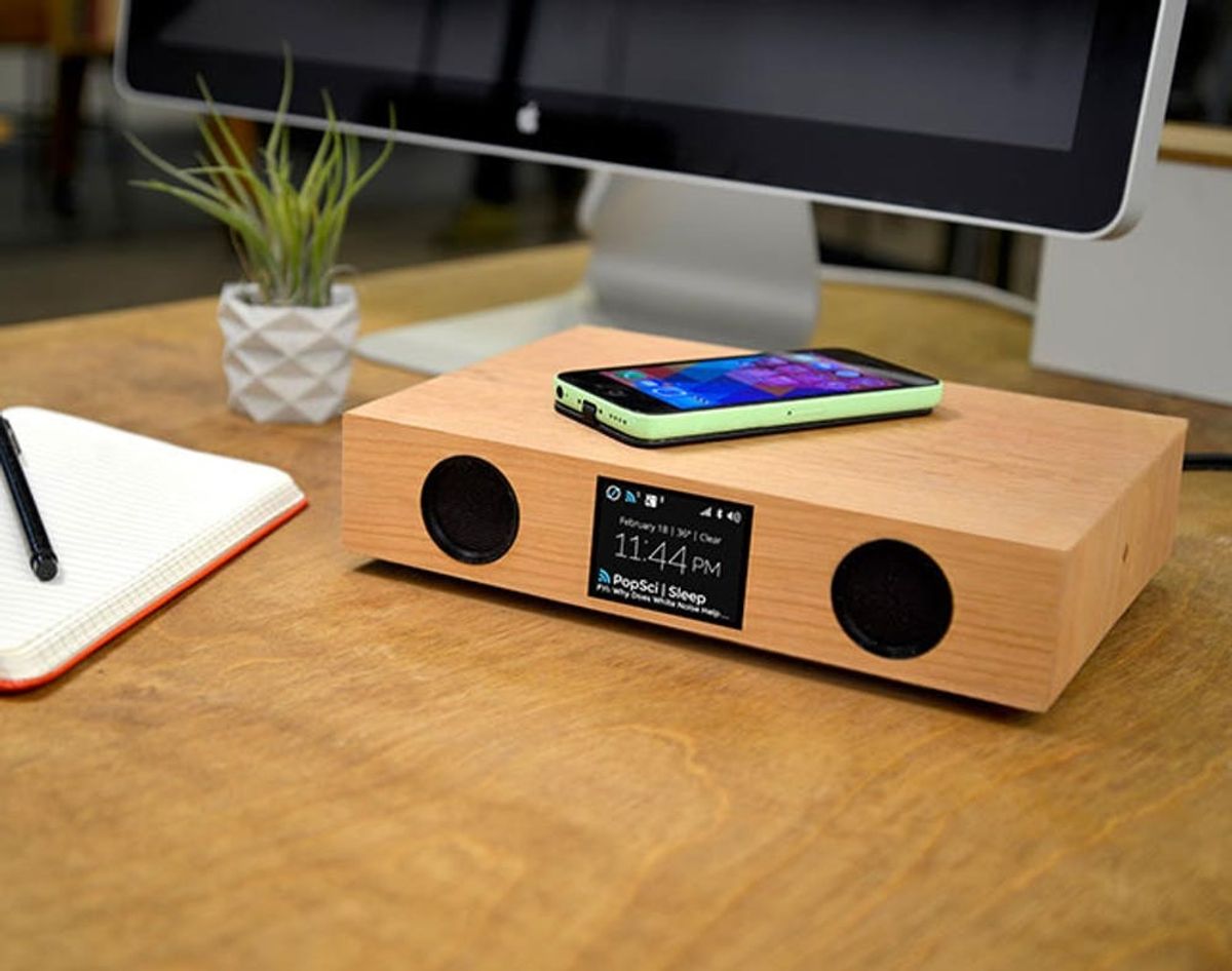 Glowdeck Is a Must-Have Notification Center, Wireless Charger + Speaker in One
