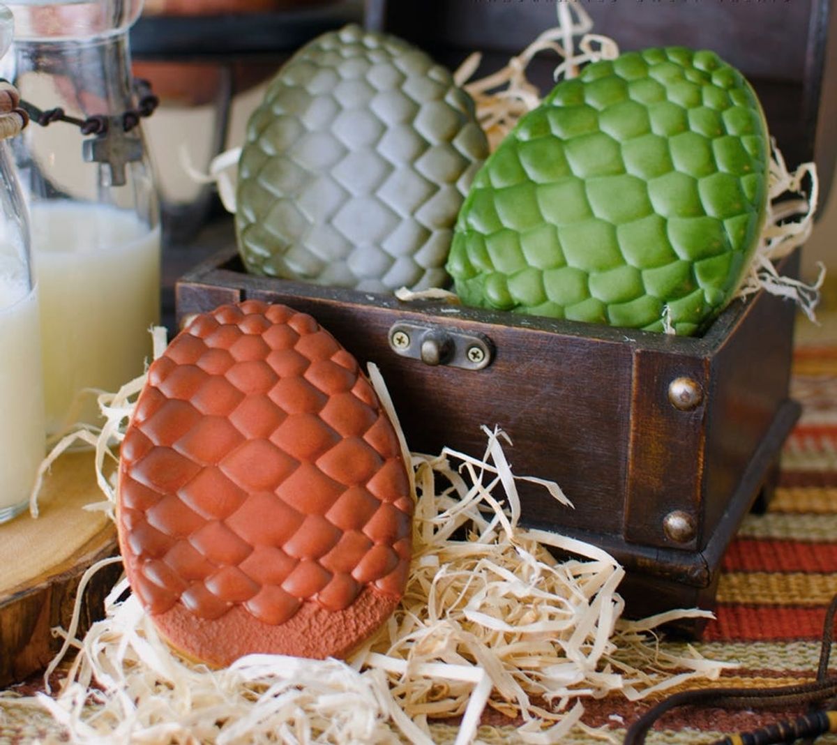 20 Must-Haves for Your Game of Thrones Premiere Party