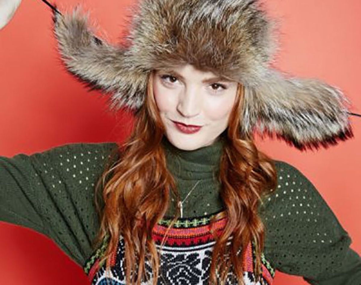 12 Hairdos That Look Hot Under a Winter Hat