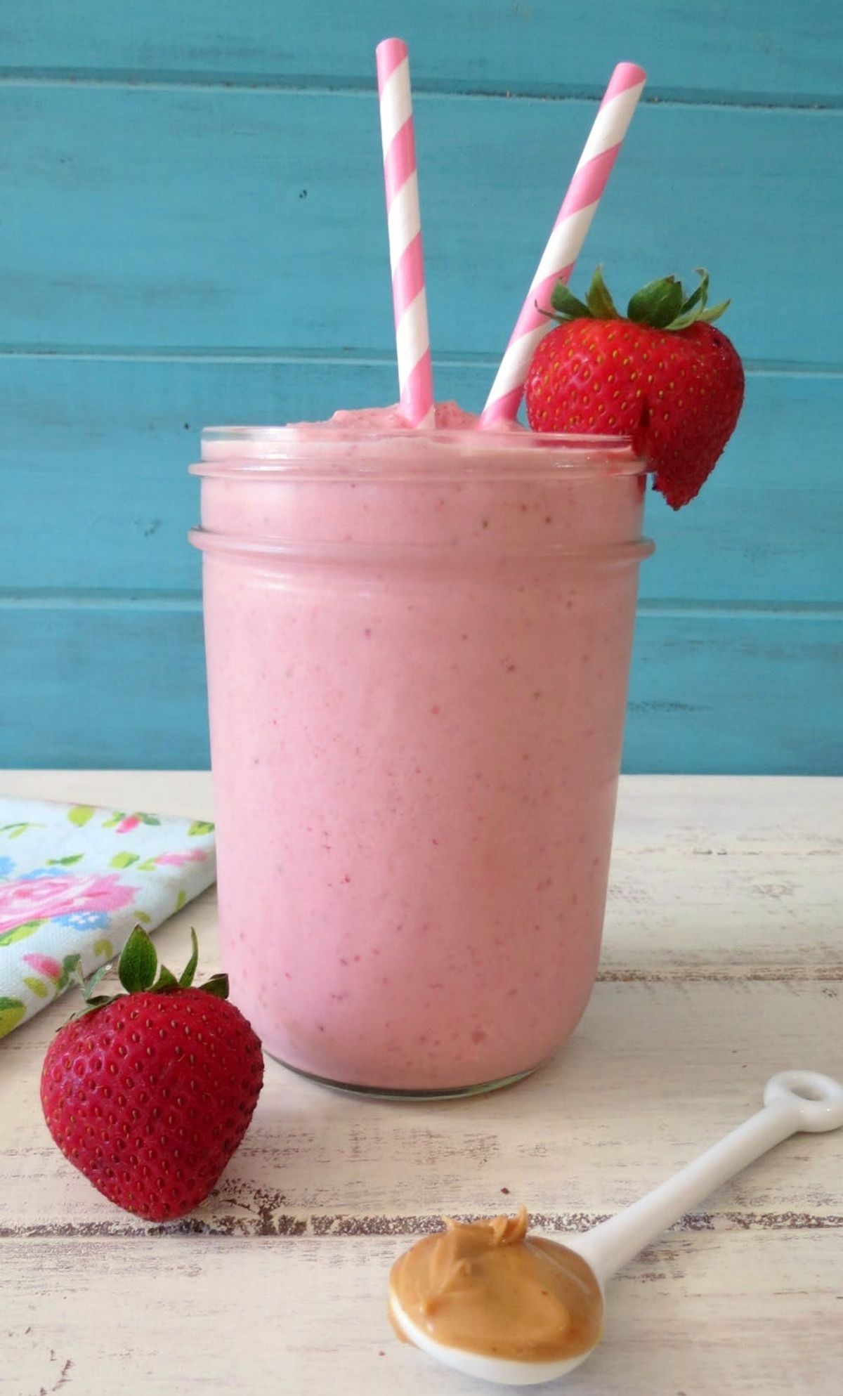 10 Smoothie Recipes That Won’t Pack On the Pounds