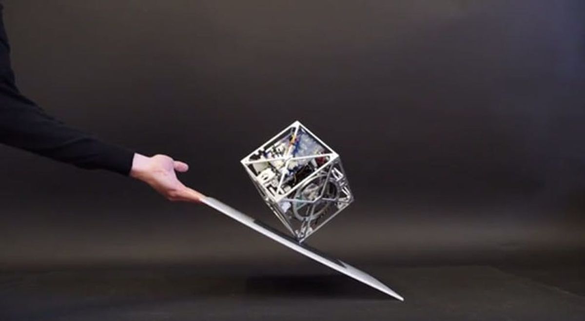 Made Us Look: Cube Robot