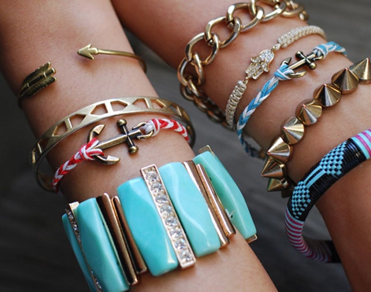 12 DIY Jewelry Gifts Your Friends Will Actually Wear
