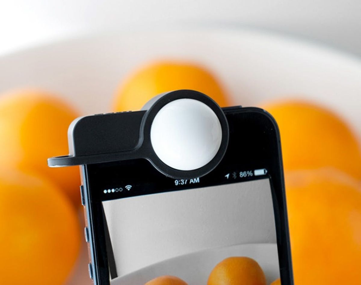 iPhoneography: Luxi Lets You Take Pro Photos With Your iPhone