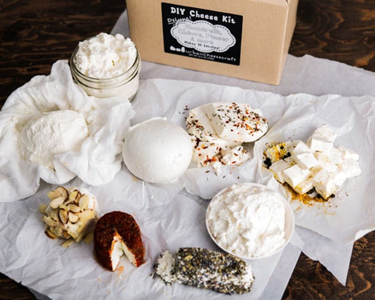 10 Great Gifts for Cheese Lovers