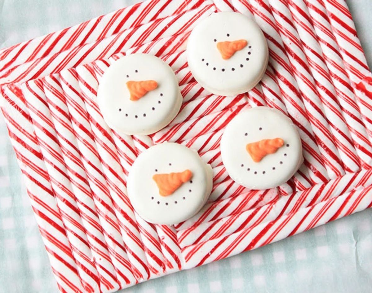 25 Bite-Sized Holiday Sweets