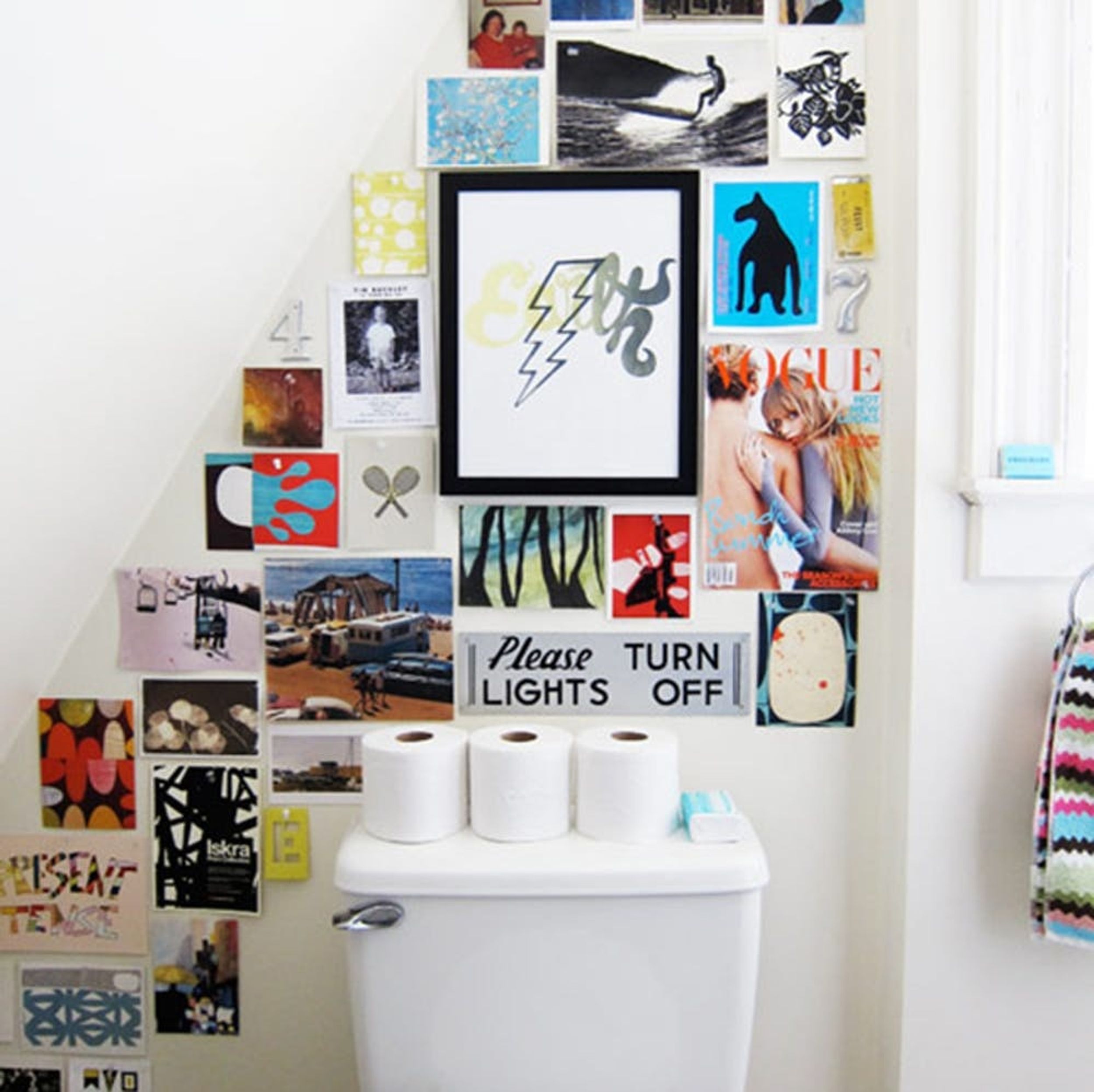 Just Call It the LOOvre! 15 Ways to Hang Art in the Bathroom