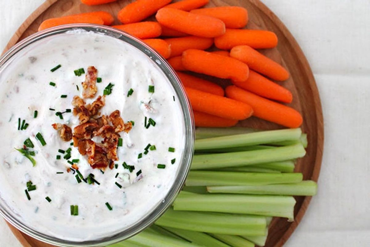 5 Delicious Dips with Only 5 Ingredients Each!