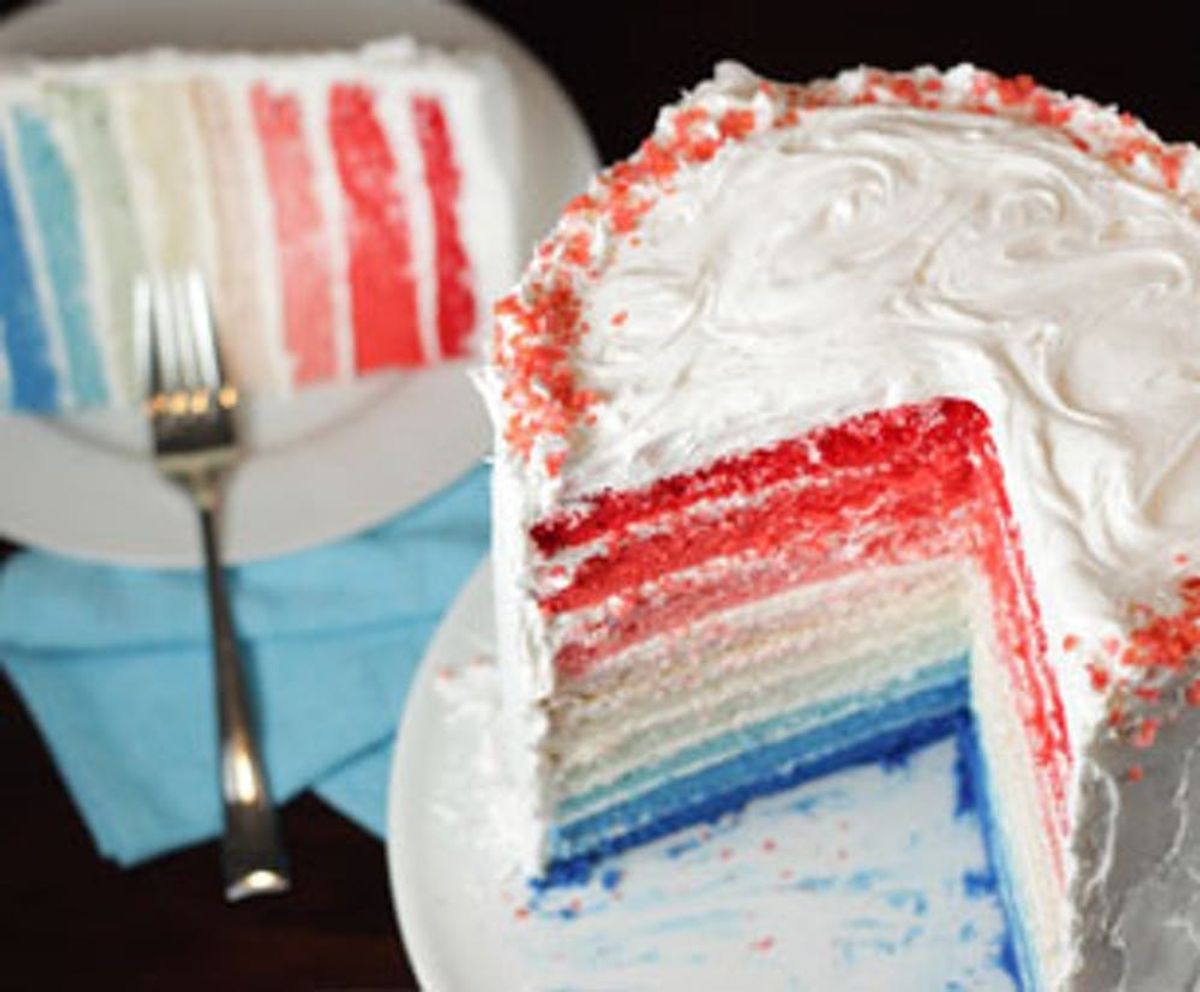 Who Wants a Piece of Our Ombre Independence Day Cake?