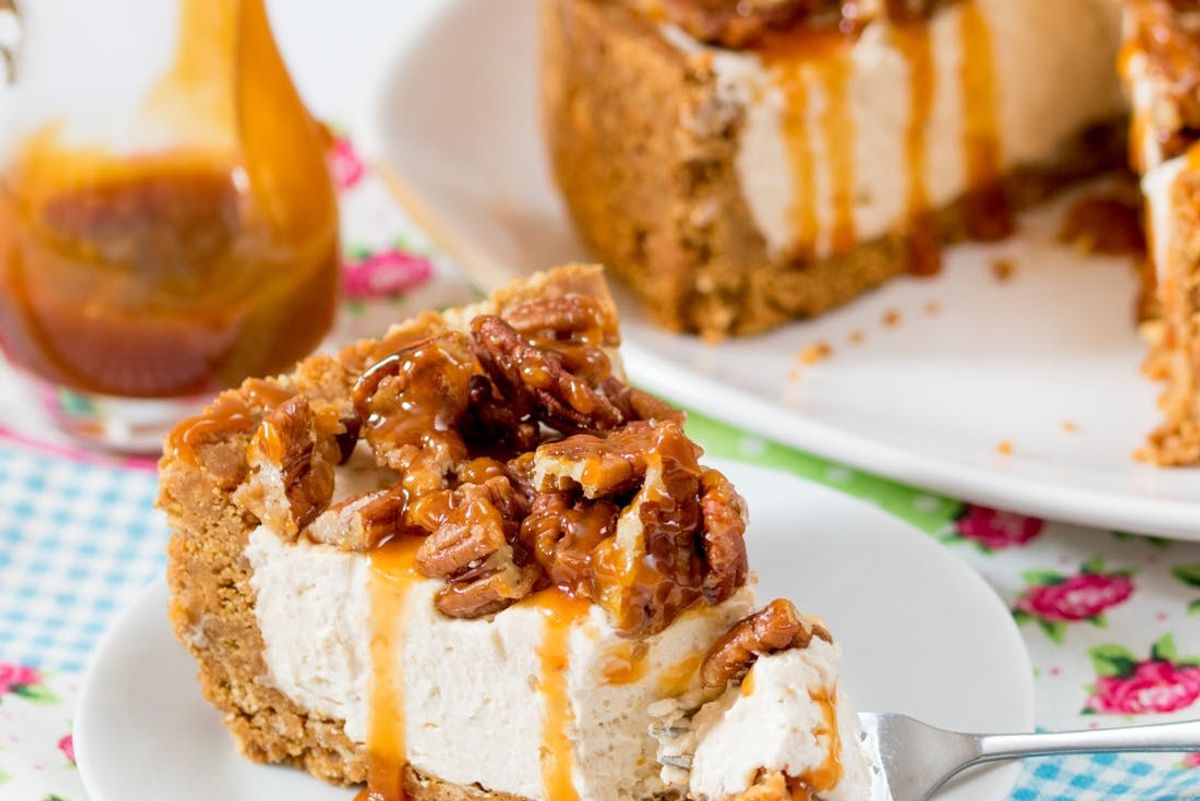 This Gingerbread Pecan Cheesecake Recipe Is the Ultimate Dessert for Thanksgiving