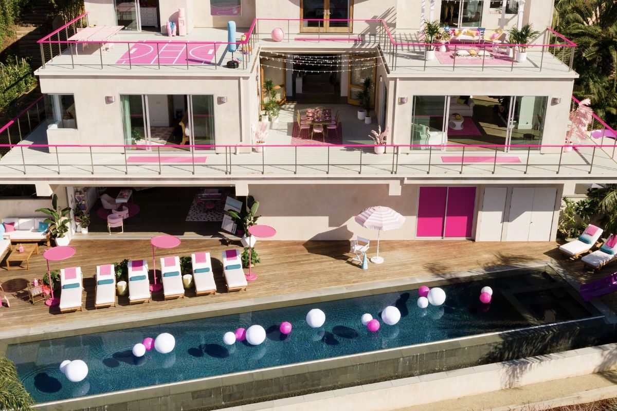 A Life-Size Version of the Barbie Malibu Dreamhouse Is Available for Rent