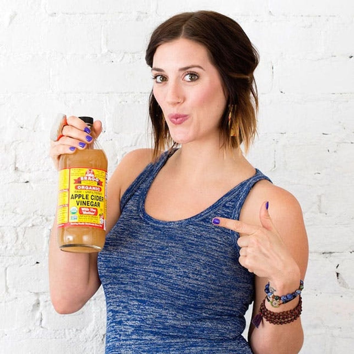 11 Ways Bloggers Use Apple Cider Vinegar in Their Beauty Routines