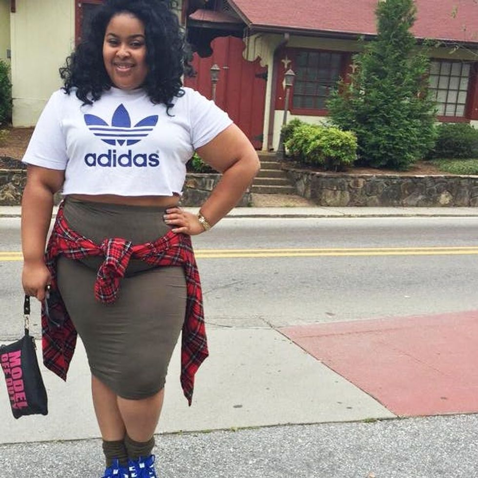 The Awesome Reason Why Women Are Posting Their Crop Top Photos Will Inspire You