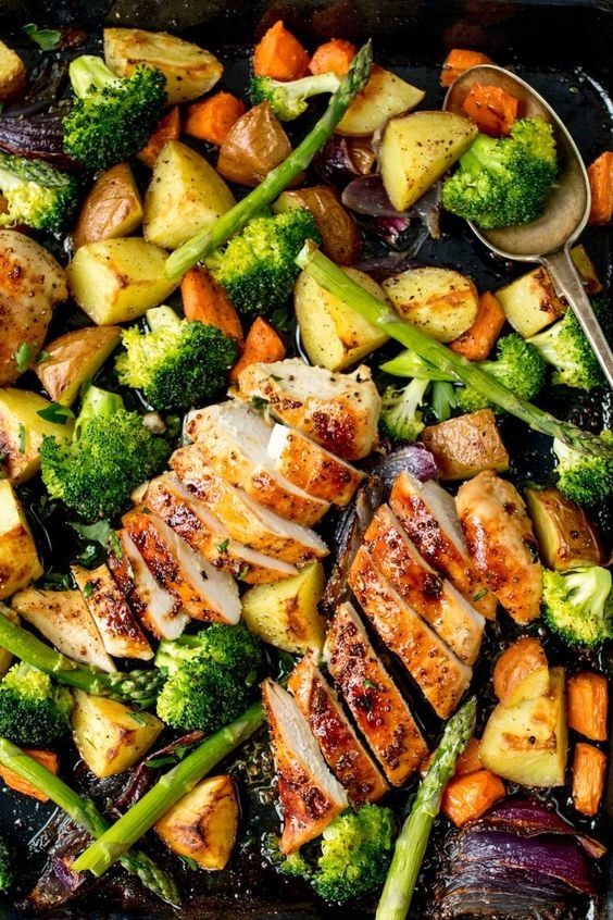 35 Minutes and One Sheet Pan Is All You Need for This Honey Mustard Chicken Recipe