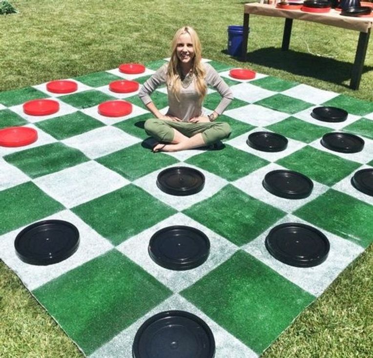 15 Easy Lawn Games To Make For 4th Of
