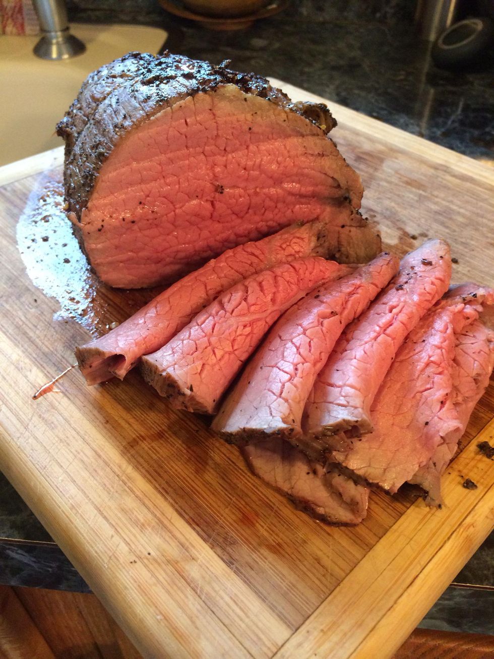 How to cook a tender eye round roast