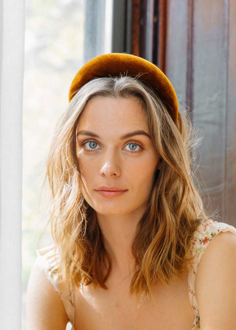 18 Headbands for Spring That Will Turn Heads - Brit + Co display picture 3