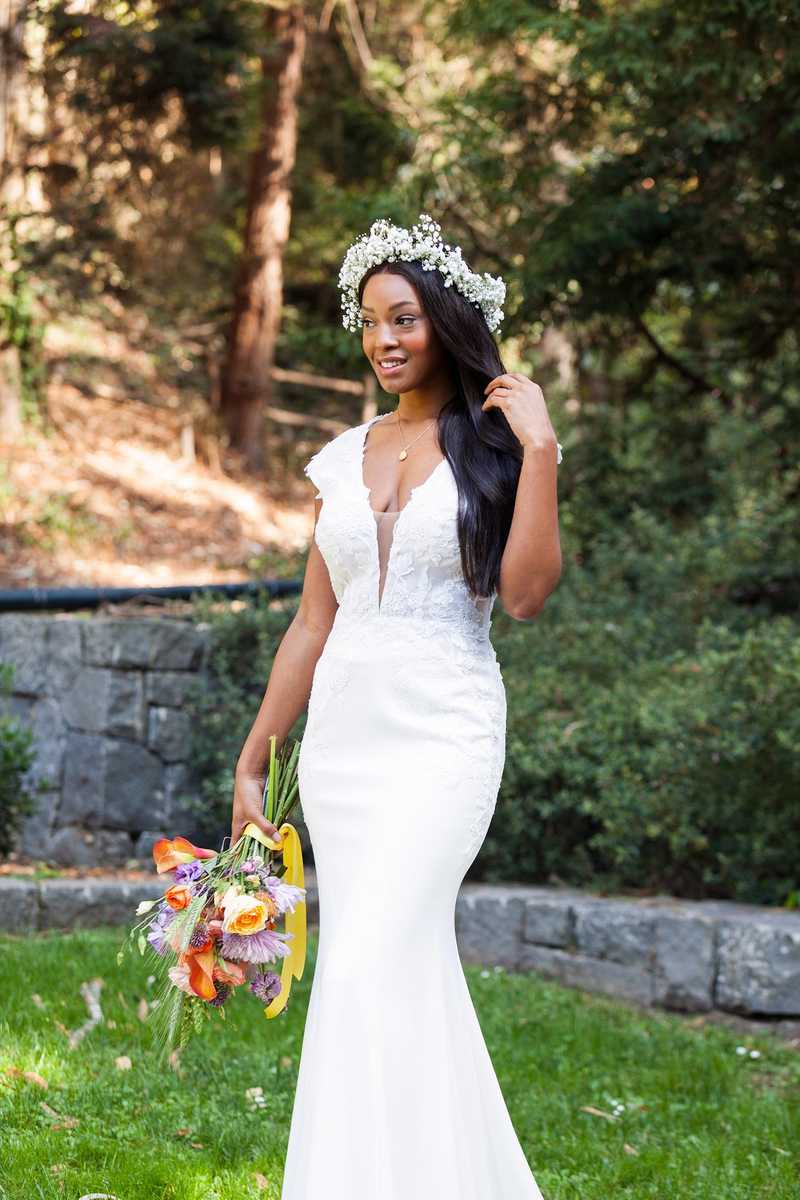 accessories for ivory wedding dress How to Choose The Right Your fabricCode_0226