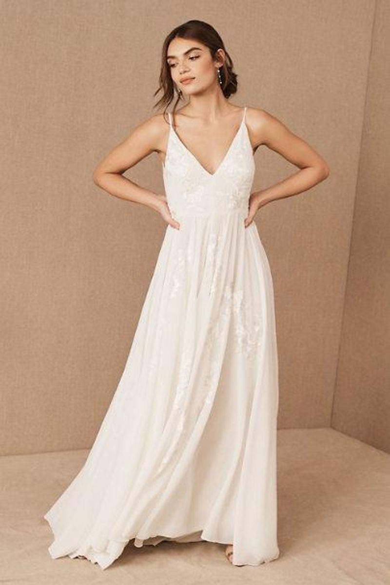 Best Wedding Dresses for Your Body Type - Brit + Co, image size:800x1201