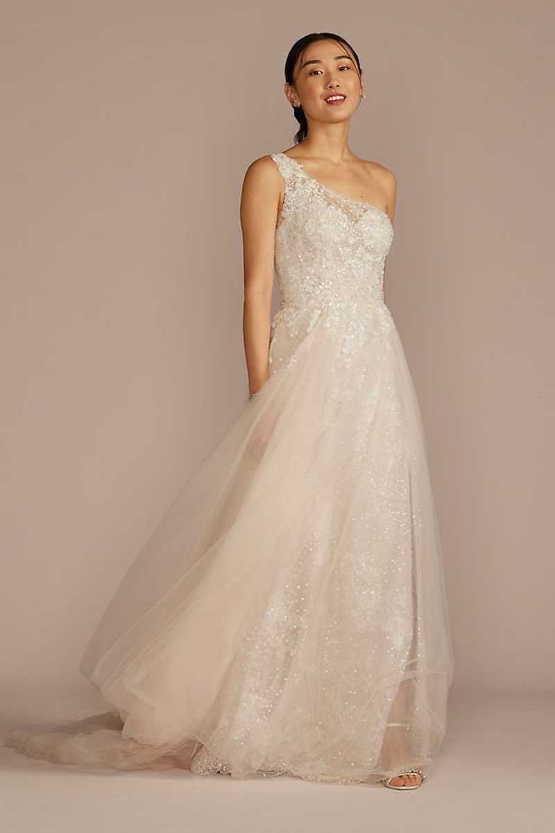 The 15 Best Beach Wedding Dresses - Brit + Co