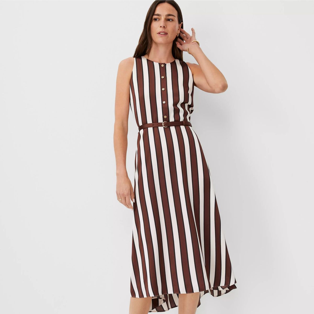 14 Fall Midi Dresses That You'll Want To Wear Every Day - Brit + Co 14 Fall Midi Dresses That You'll Want To Wear Every Day - Brit + Co