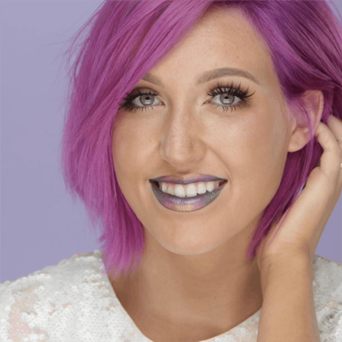 Make Your Lips Pop With This Oil Slick Makeup Hack