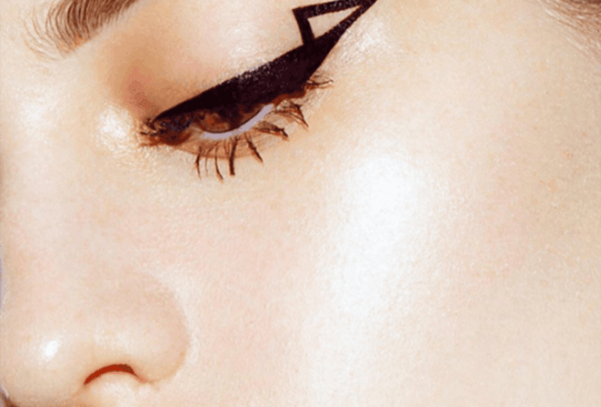understated cateye - good look for work Images High... 10 Unique Ways You Can Rock a Cat Eye This Spring - Brit + Co